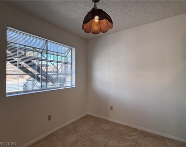 2686 Aarondavid Drive - Photo Thumbnail 6