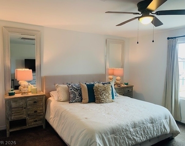 2637 Marvel Astoria Street - Photo Thumbnail 19