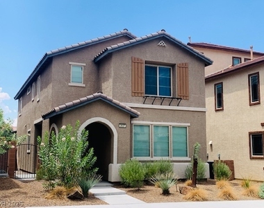 2637 Marvel Astoria Street - Photo Thumbnail 2