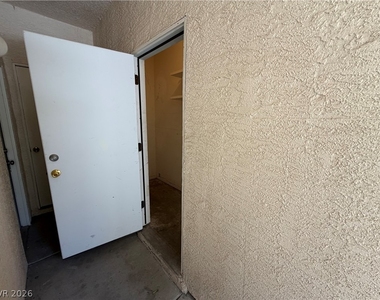 7230 Indian Creek Lane - Photo Thumbnail 5