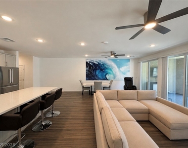2555 Hampton Road - Photo Thumbnail 9