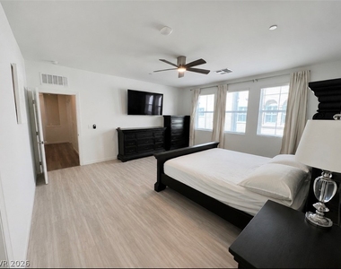 2555 Hampton Road - Photo Thumbnail 18