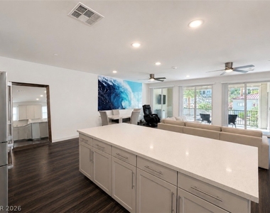 2555 Hampton Road - Photo Thumbnail 4