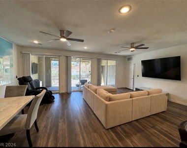 2555 Hampton Road - Photo Thumbnail 8