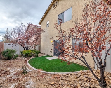 5288 Judkins Drive - Photo Thumbnail 12
