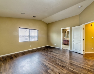 5288 Judkins Drive - Photo Thumbnail 9