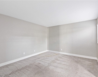 2220 Pine Breeze Lane - Photo Thumbnail 13