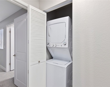 2220 Pine Breeze Lane - Photo Thumbnail 12