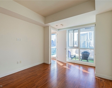 4525 Dean Martin Drive - Photo Thumbnail 15