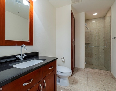 4525 Dean Martin Drive - Photo Thumbnail 25