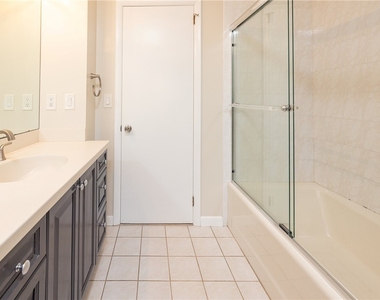 35 Lakeview Circle - Photo Thumbnail 10