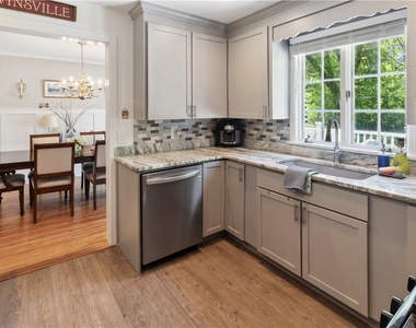 39 Little Brook Drive - Photo Thumbnail 7