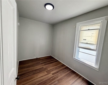 73 Inter Park Avenue - Photo Thumbnail 1