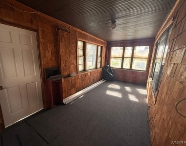 2020 Forest Avenue - Photo Thumbnail 16