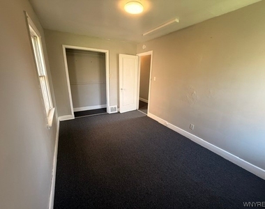 2020 Forest Avenue - Photo Thumbnail 13