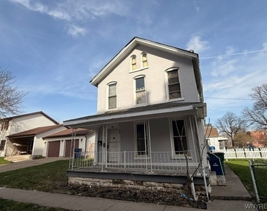 491 Emslie Street - Photo Thumbnail 1