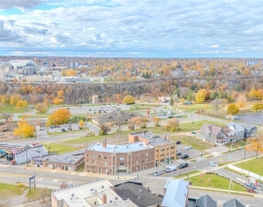 530 Main Street - Photo Thumbnail 17