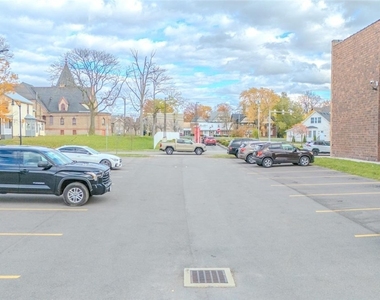 530 Main Street - Photo Thumbnail 7