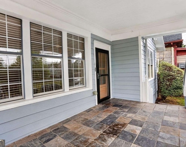 585 Jones Avenue - Photo Thumbnail 1