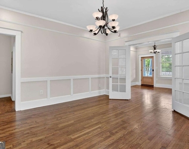 585 Jones Avenue - Photo Thumbnail 8