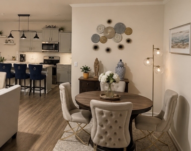 183 Durana Way - Photo Thumbnail 6