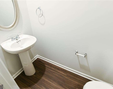 115 Village Green Drive Nw - Photo Thumbnail 1