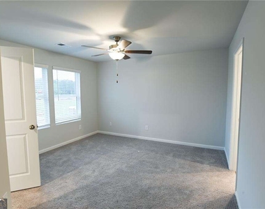 115 Village Green Drive Nw - Photo Thumbnail 14