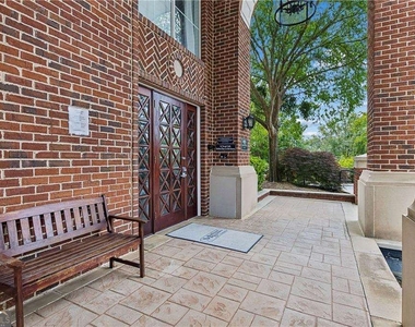 1850 Cotillion Drive - Photo Thumbnail 16