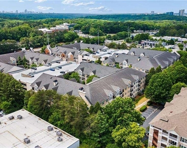 1850 Cotillion Drive - Photo Thumbnail 30