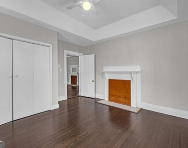 660 Queen Street Sw - Photo Thumbnail 6