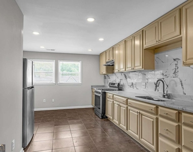 660 Queen Street Sw - Photo Thumbnail 35