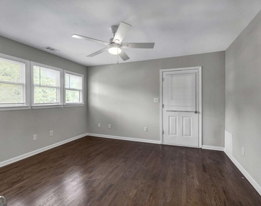 660 Queen Street Sw - Photo Thumbnail 39