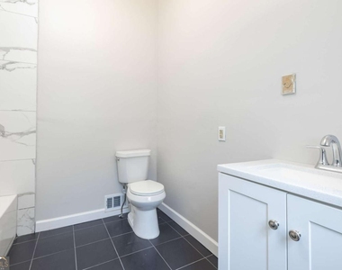 660 Queen Street Sw - Photo Thumbnail 29