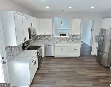 3225 Blackwood Lane - Photo Thumbnail 3