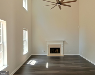 3225 Blackwood Lane - Photo Thumbnail 5
