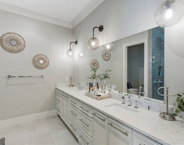 1079 Canton Street - Photo Thumbnail 20