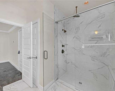 860 Stonehill Lane - Photo Thumbnail 19