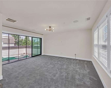 860 Stonehill Lane - Photo Thumbnail 26