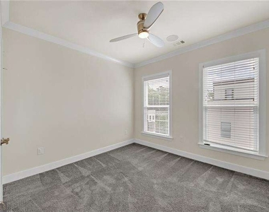 860 Stonehill Lane - Photo Thumbnail 24