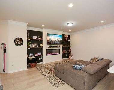 2610 Ravencliff Road - Photo Thumbnail 8