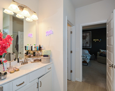 2610 Ravencliff Road - Photo Thumbnail 19