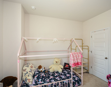 2610 Ravencliff Road - Photo Thumbnail 24