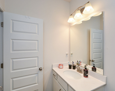 2610 Ravencliff Road - Photo Thumbnail 30