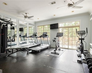 1055 Piedmont Avenue - Photo Thumbnail 25