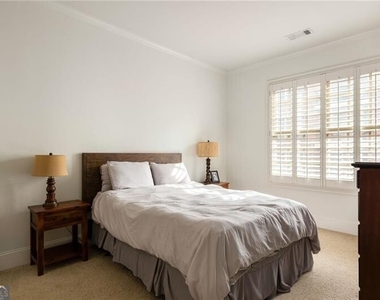 1055 Piedmont Avenue - Photo Thumbnail 17