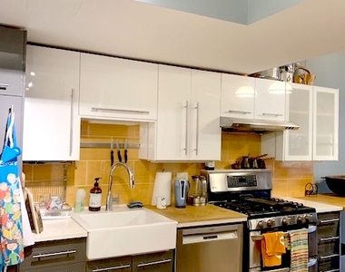 279 Prospect Park West - Photo Thumbnail 6