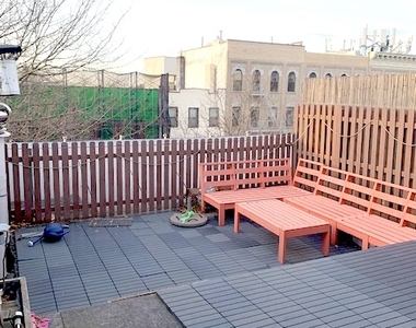 279 Prospect Park West - Photo Thumbnail 16