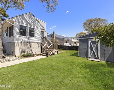 19 Ardmore Drive - Photo Thumbnail 16