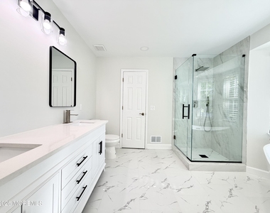 1 Whitemarsh Drive - Photo Thumbnail 20