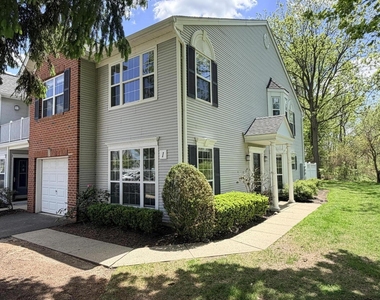1 Whitemarsh Drive - Photo Thumbnail 18